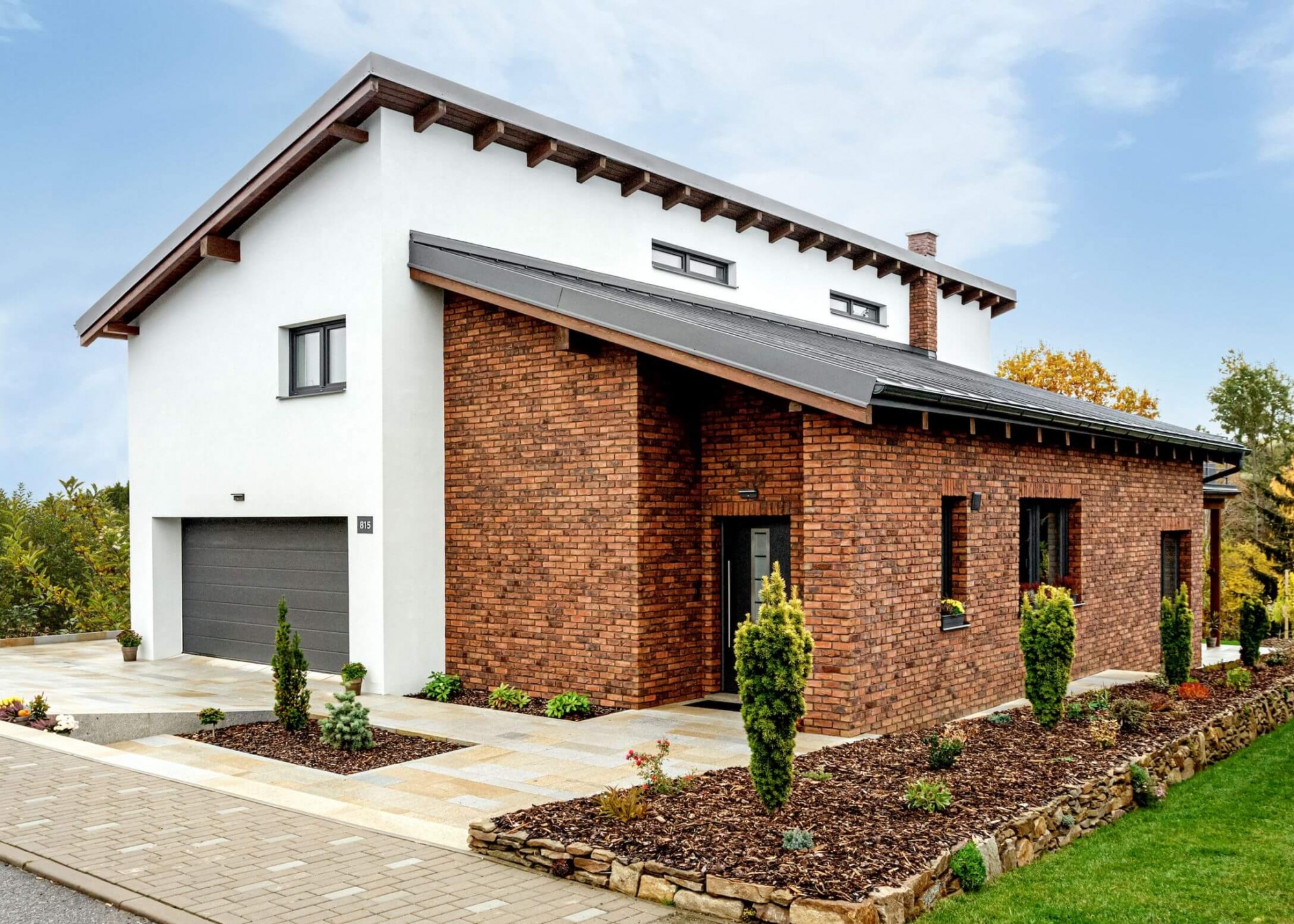 Kabřinec: tradiční cihlový materiál v moderním kontextu